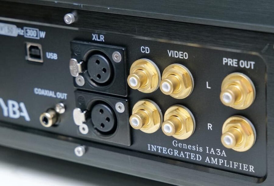 Tại sao amply liền vang số lại được ưa chuộng hiện nay? 2 Amply tích hợp vang số