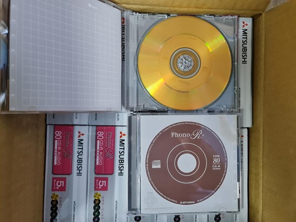 Đĩa Phono là gì? Cấu tạo và công dụng của đĩa Phono 4 Đĩa cd phono