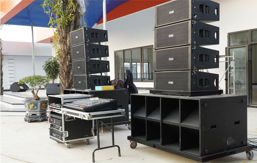 Loa line array là gì? Thông tin chi tiết về loa Array 5 Loa array được thiết kế đặc trưng